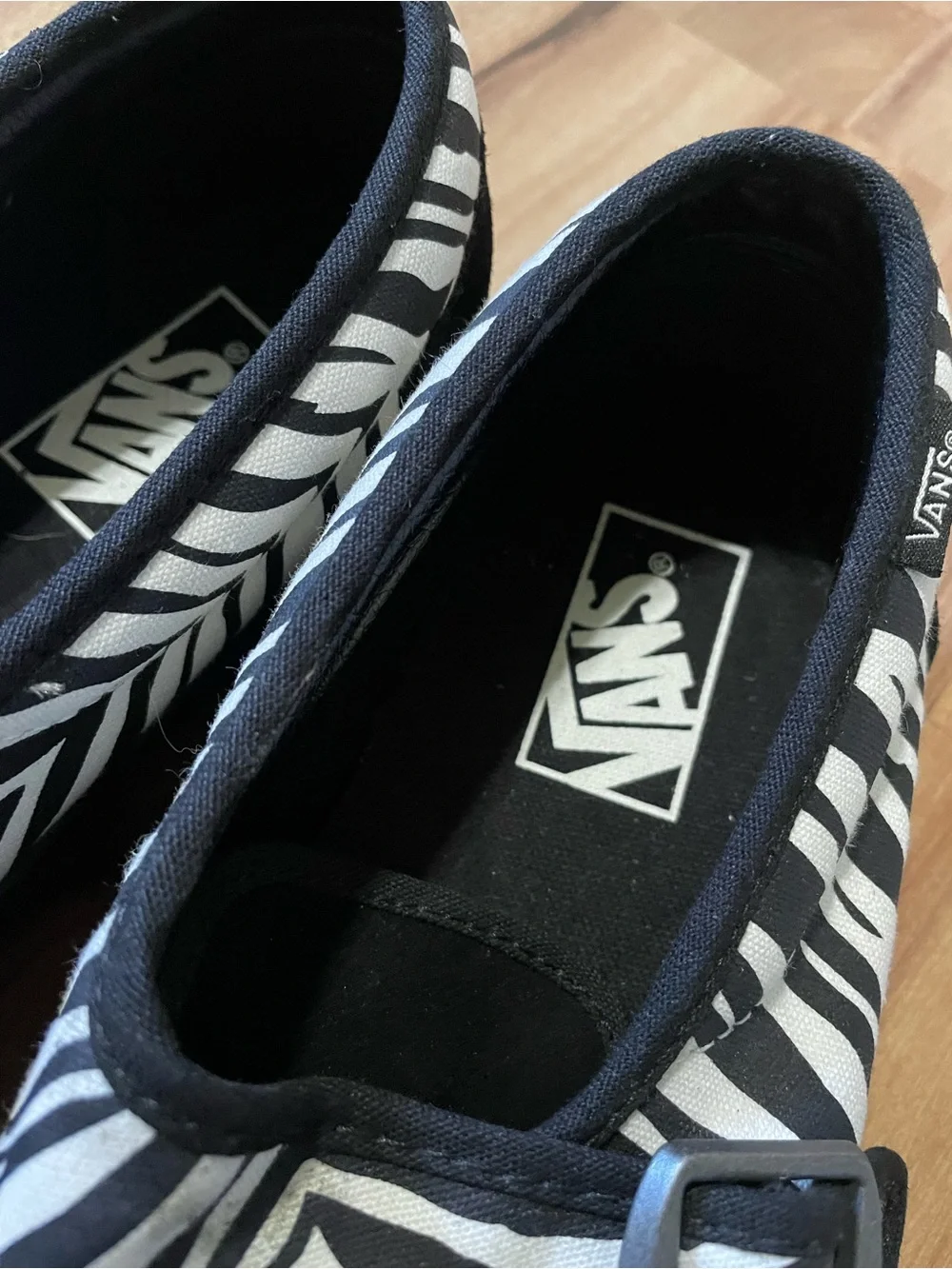 Vans Style 47 Creeper Black Suede Zebra Stripe Buckled Platform Shoes 8M 9.5W